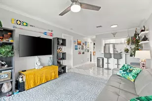 2201 SE 9th St, Pompano Beach, FL 33062 - Photo 15