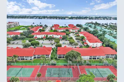 107 Half Moon Circle #A1, Hypoluxo, FL 33462 - Photo 5