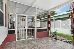 1891 SW 84th Ave, Davie, FL 33324 - Photo 17