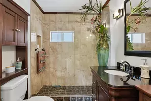 1891 SW 84th Ave, Davie, FL 33324 - Photo 9