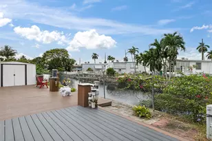 1891 SW 84th Ave, Davie, FL 33324 - Photo 13