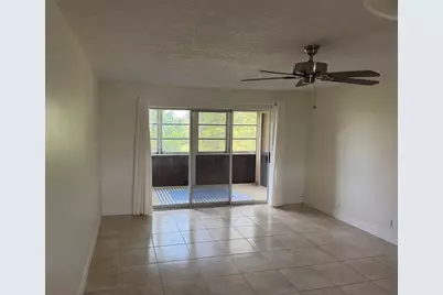729 Lori Drive #301, Palm Springs, FL 33461 - Photo 17