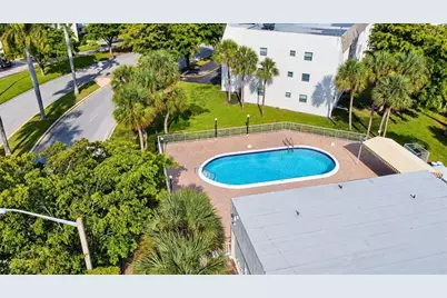 8100 Sunrise Lakes Boulevard #210, Sunrise, FL 33322 - Photo 25