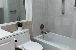 8100 Sunrise Lakes Blvd, Sunrise, FL 33322 - Photo 15