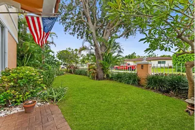 1950 NE 7th Street #105, Deerfield Beach, FL 33441 - Photo 7