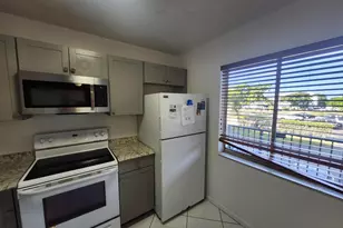 8540 N Sherman Cir, Miramar, FL 33025 - Photo 9