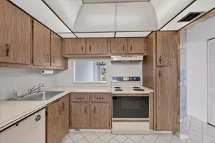3070 Holiday Springs Blvd, Margate, FL 33063 - Photo 19