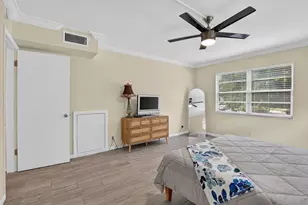 4302 Martinique Cir, Coconut Creek, FL 33066 - Photo 21