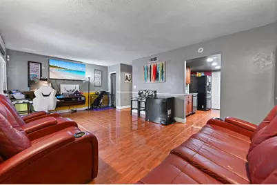 941 W 80th Place, Hialeah, FL 33014 - Photo 7