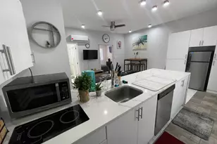 824 NE 4th St, Fort Lauderdale, FL 33301 - Photo 1