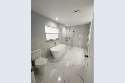 900 SW Versailles Avenue, Port Saint Lucie, FL 34953 - Photo 21