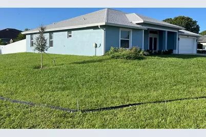 900 SW Versailles Avenue, Port Saint Lucie, FL 34953 - Photo 3