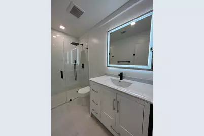 1402 NE 34th Street #A-B, Oakland Park, FL 33334 - Photo 29
