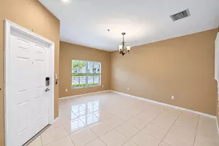 2851 W Prospect Rd, Tamarac, FL 33309 - Photo 9