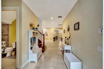 2575 SE 7th Drive, Pompano Beach, FL 33062 - Photo 7