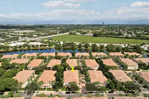 4326 Cascada Cir, Hollywood, FL 33024 - Photo 13