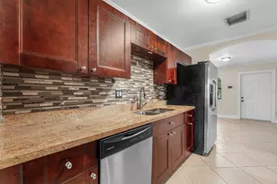 3080 NE 12th Ave, Pompano Beach, FL 33064 - Photo 9