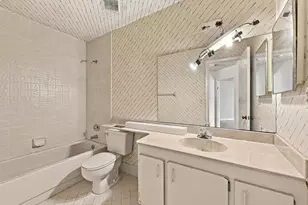 9313 W Sunrise Blvd, Plantation, FL 33322 - Photo 27