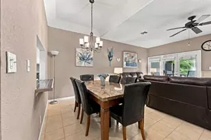 258 W Hemingway Cir, Margate, FL 33063 - Photo 11