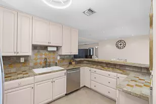 2396 SE 6th St, Pompano Beach, FL 33062 - Photo 13