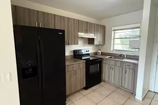426 Lakeside Dr, Margate, FL 33063 - Photo 9