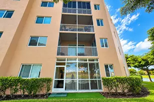 7725 Yardley Dr, Tamarac, FL 33321 - Photo 25