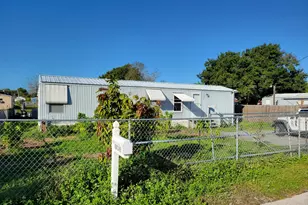 1044 7th St, Okeechobee, FL 34974 - Photo 3