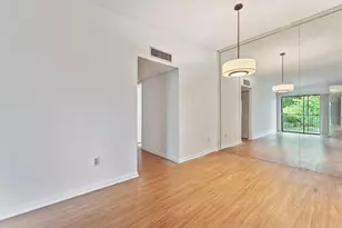 10411 E Clairmont Cir, Tamarac, FL 33321 - Photo 5