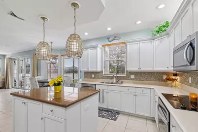 2739 Misty Oaks Circle, Royal Palm Beach, FL 33411 - Photo 13