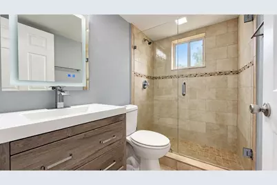 2000 Springdale Boulevard #201, Palm Springs, FL 33461 - Photo 11