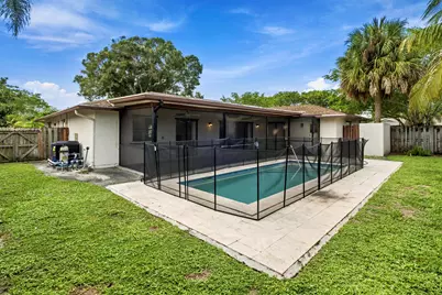 4937 Willow Drive, Boca Raton, FL 33487 - Photo 3
