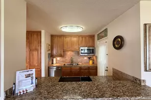 2555 NE 11th St, Fort Lauderdale, FL 33304 - Photo 5