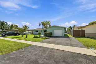 6812 Oakhill Hill, North Lauderdale, FL 33068 - Photo 3