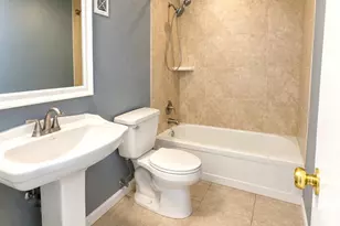 2029 NW 46th Ave, Lauderhill, FL 33313 - Photo 11
