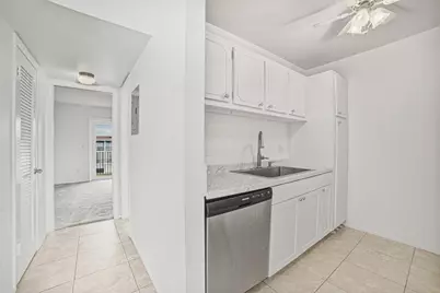 131 Doolen Court #306, North Palm Beach, FL 33408 - Photo 11