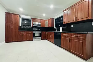 18515 NW 42nd Pl, Miami Gardens, FL 33055 - Photo 7