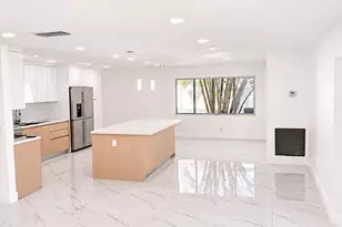 2210 NW 93rd Ave, Pembroke Pines, FL 33024 - Photo 3