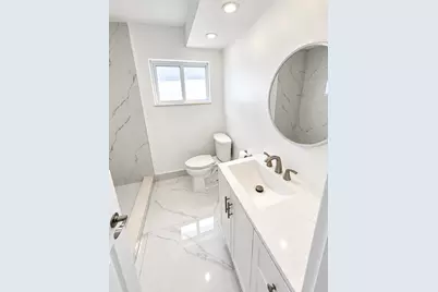 2210 NW 93rd Avenue, Pembroke Pines, FL 33024 - Photo 9
