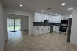 216 SE 10th Ct, Deerfield Beach, FL 33441 - Photo 9