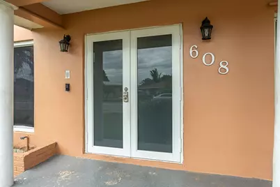 608 SW 10th Street, Belle Glade, FL 33430 - Photo 3