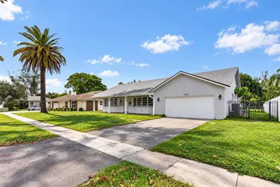 7521 SW 1st Street, Plantation, FL 33317 - Photo 3