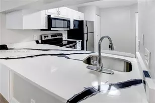 1143 Coral Club Dr, Coral Springs, FL 33071 - Photo 3