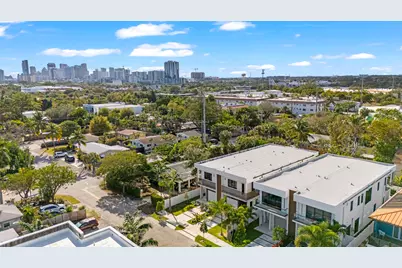 1207 NE 11th Avenue, Fort Lauderdale, FL 33304 - Photo 3