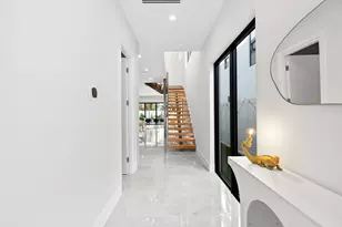 1207 NE 11th Ave, Fort Lauderdale, FL 33304 - Photo 1