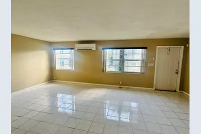 1572 W 10th Street, Riviera Beach, FL 33404 - Photo 11