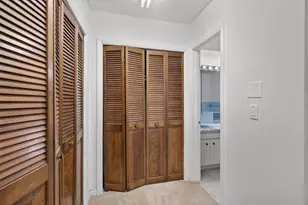 1960 NW 107th Ave, Pembroke Pines, FL 33026 - Photo 25