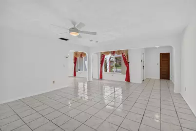 1960 NW 107th Avenue, Pembroke Pines, FL 33026 - Photo 7
