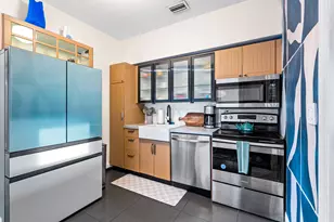 913 NE 2nd Ct, Hallandale Beach, FL 33009 - Photo 45