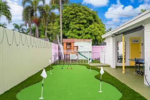 913 NE 2nd Ct, Hallandale Beach, FL 33009 - Photo 71