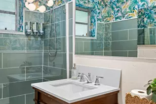 913 NE 2nd Ct, Hallandale Beach, FL 33009 - Photo 9